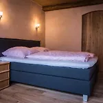 Homestay Heuhof-breitau Gaestezimmer *